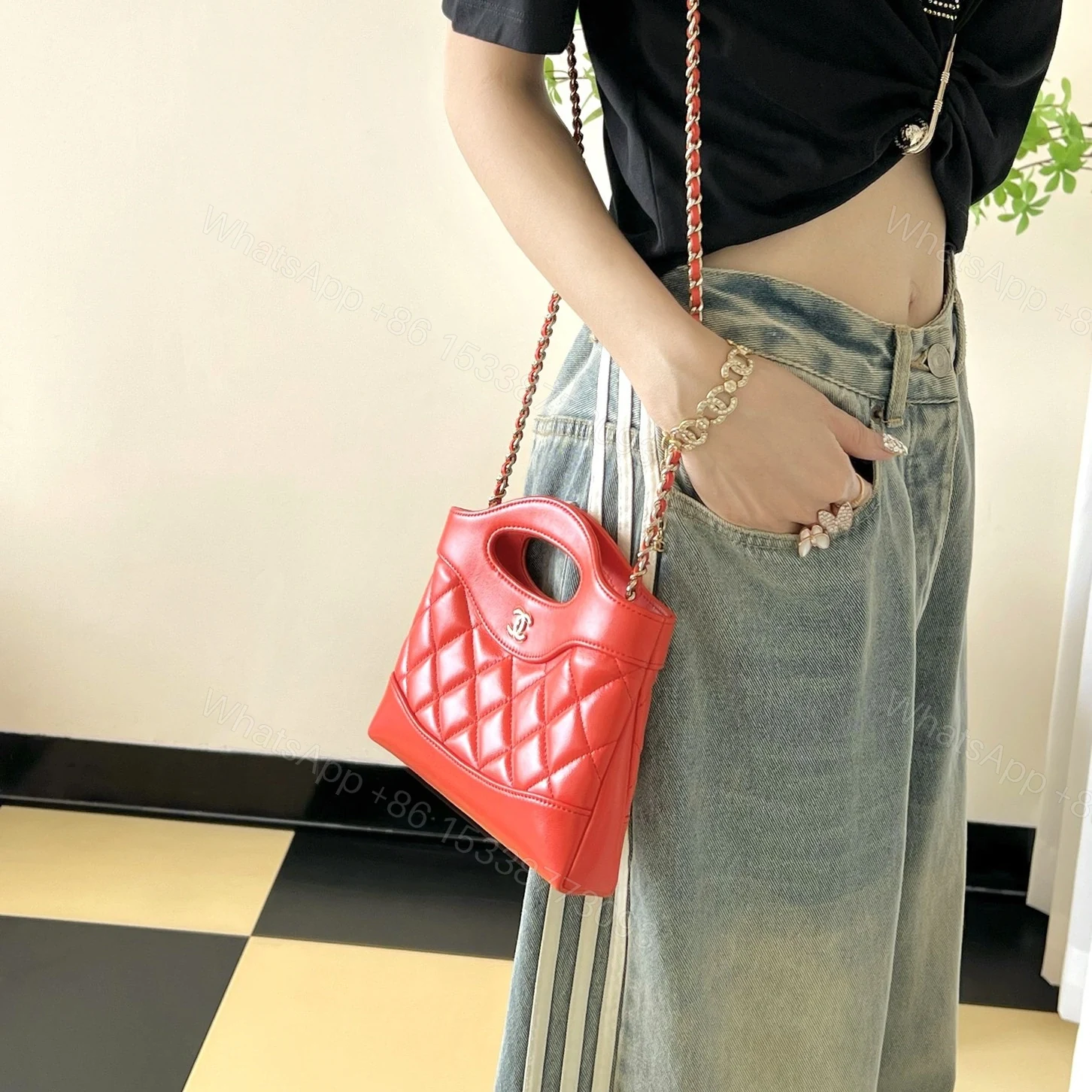 View 17 of 高仿Chanel*24S春夏系列AP3656單肩包紅色免檢版
