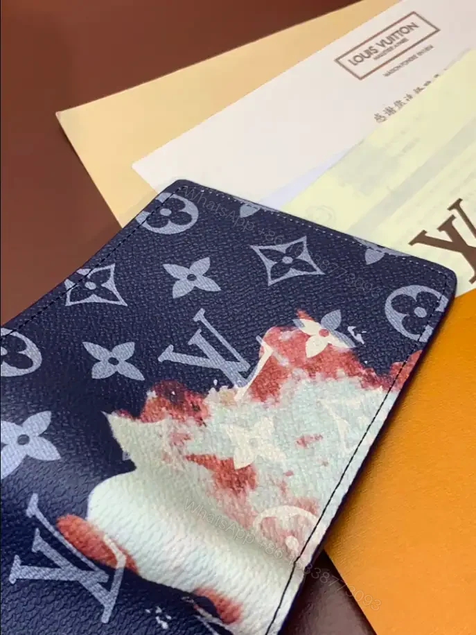 View 6 of LV MULTIPLE WALLET- RRG082