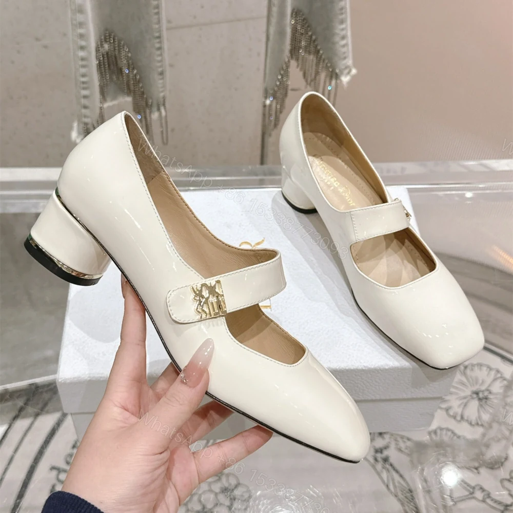 View 2 of 高仿Dior*Miss系列KDC269方頭粗跟單鞋4CM白色漆皮免檢版