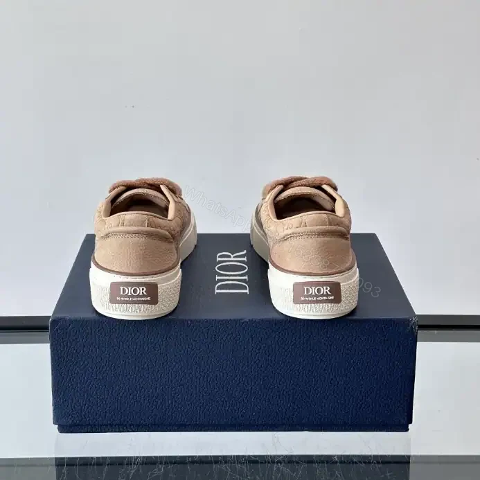 View 4 of DIOR B33 SPIN SNEAKERS BEIGE NUBUCK AND BEIGE DIOR GRAVITY NUBUCK – CD206