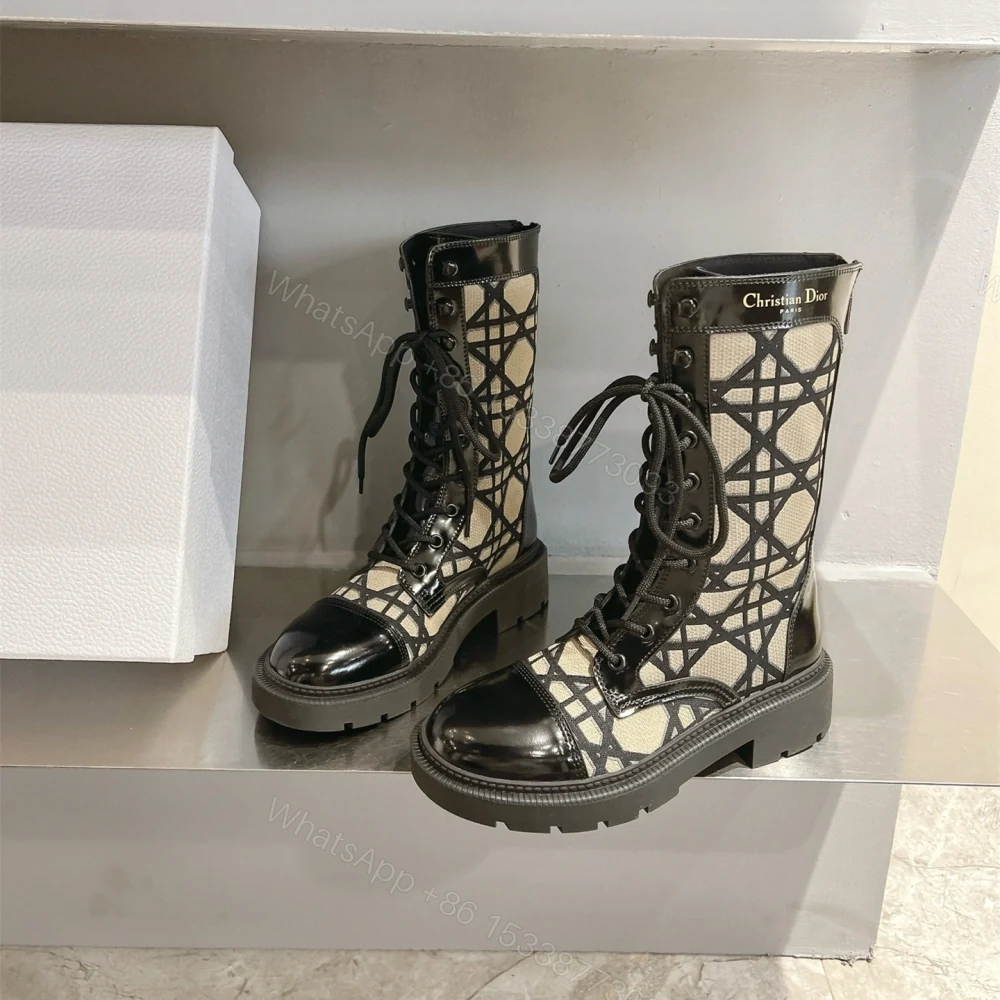 高仿Dior*D-Unit系列KDT135走秀款工裝中筒靴秋冬季卡其免檢版 — view 1