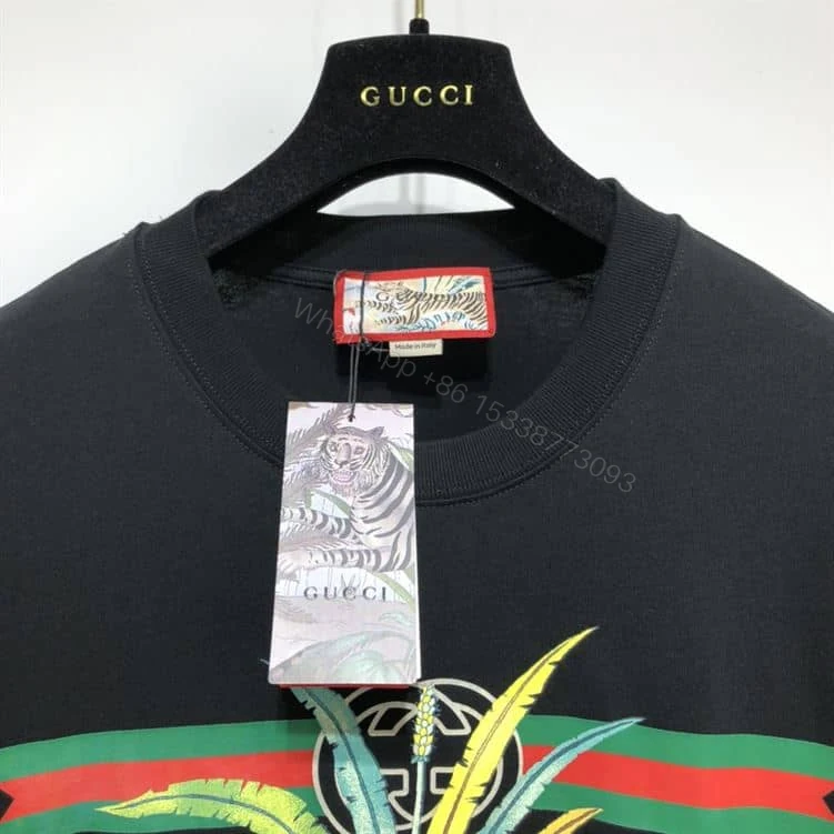 View 2 of Gucci T-shirt – GC59