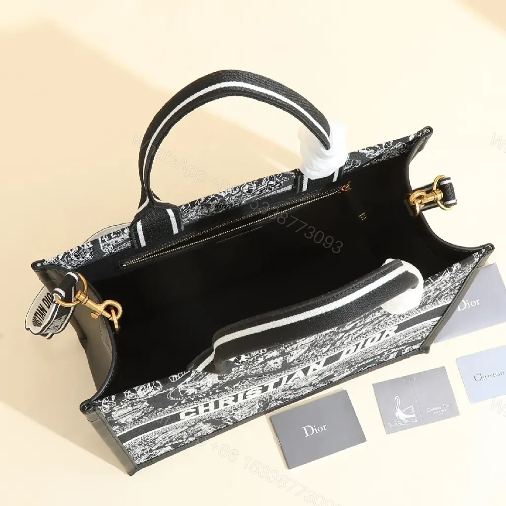 View 7 of Chic Graphic Canvas Tote: Premium Street-Ready Luxe Bag