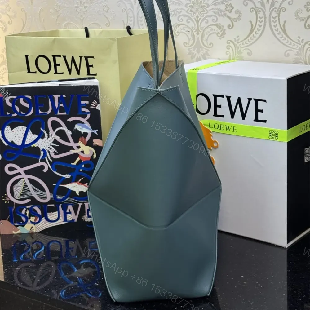 View 3 of 高仿Loewe*Fold系列4535小牛皮Tote手袋綠色中號免檢版