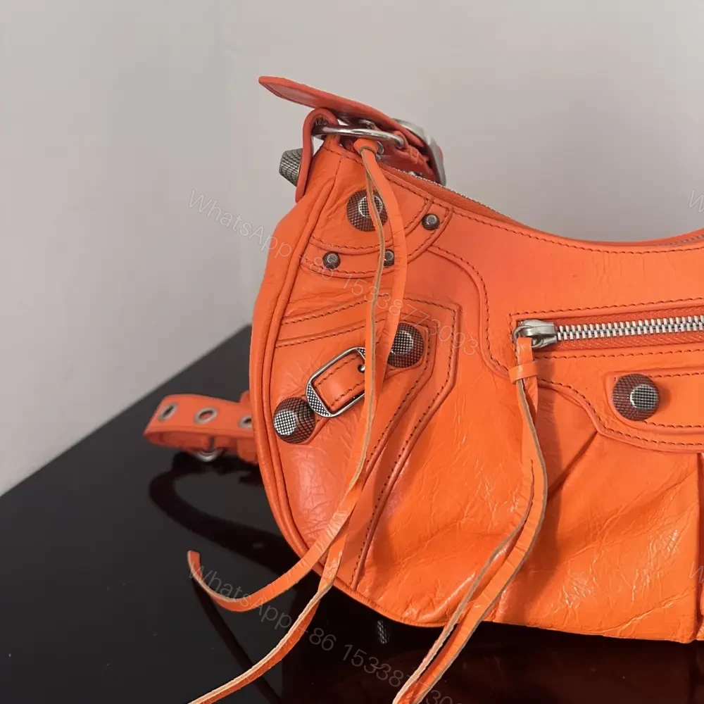 View 3 of 高仿Balenciaga*LeCagole系列餃子包橙色S