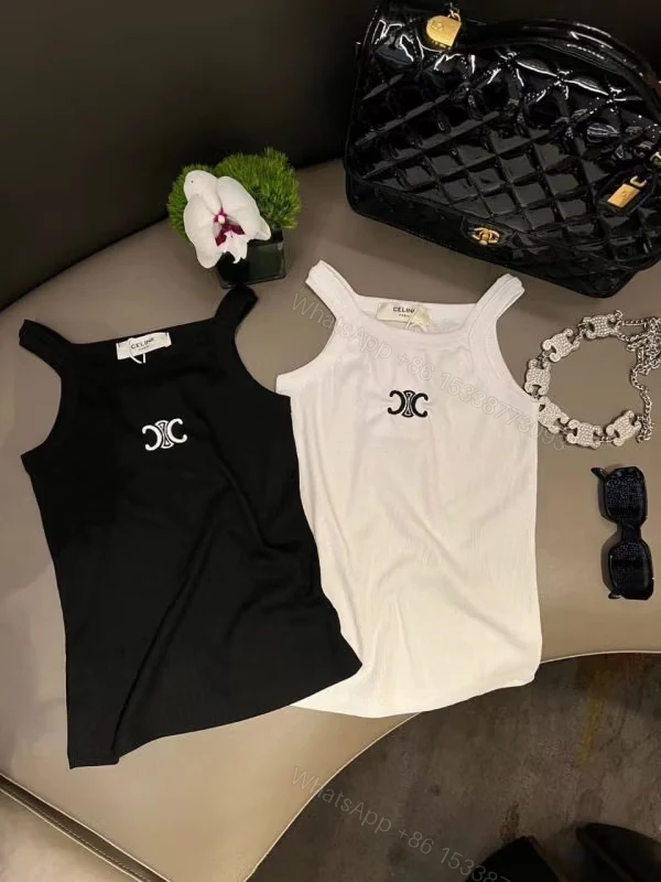 CHANEL — view 1