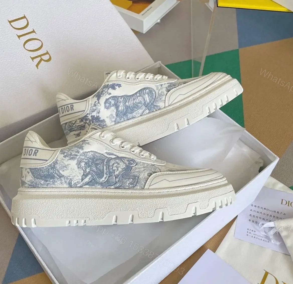 DIOR — view 1
