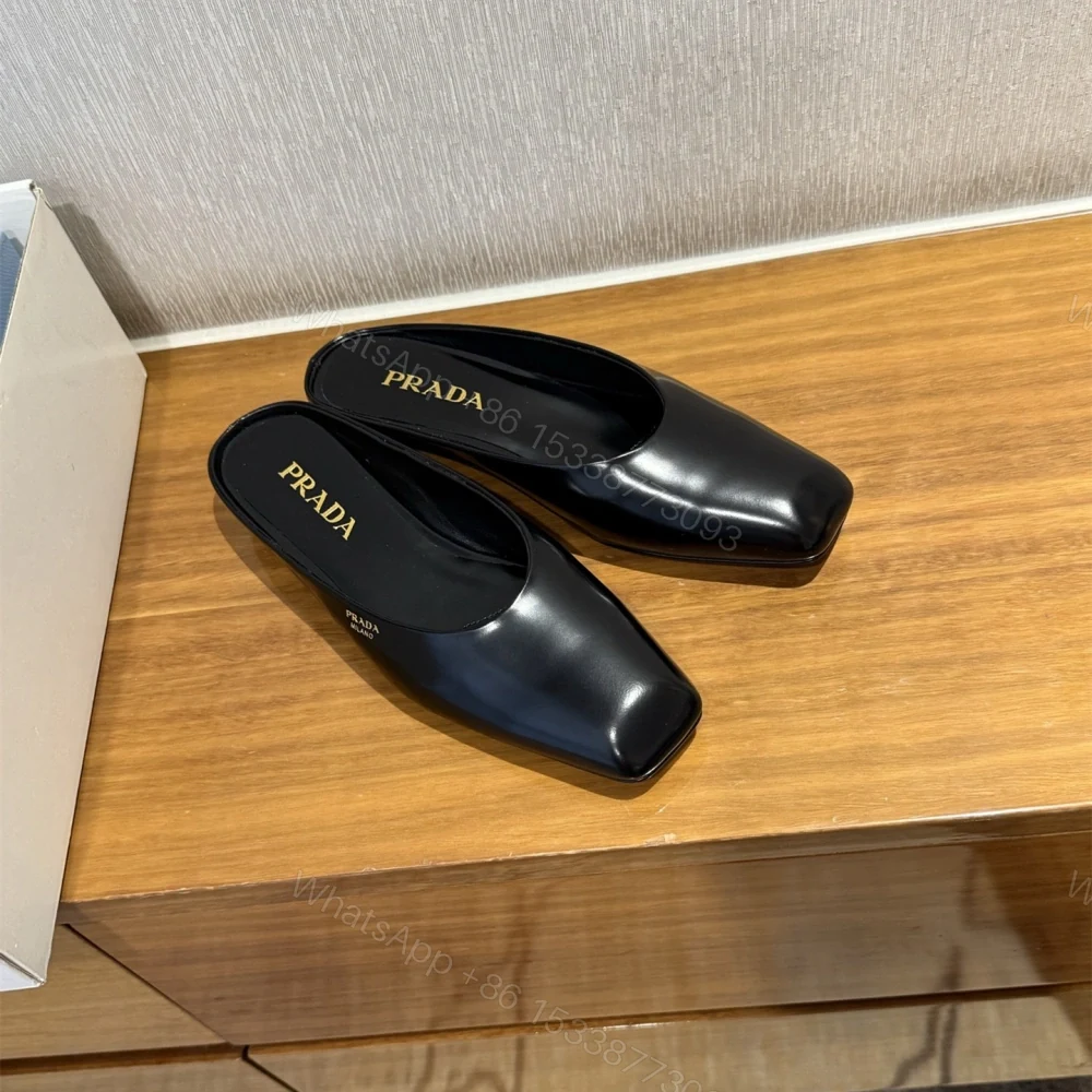 View 2 of 高仿Prada*1S825N方頭皮質休閒拖鞋黑色免檢版