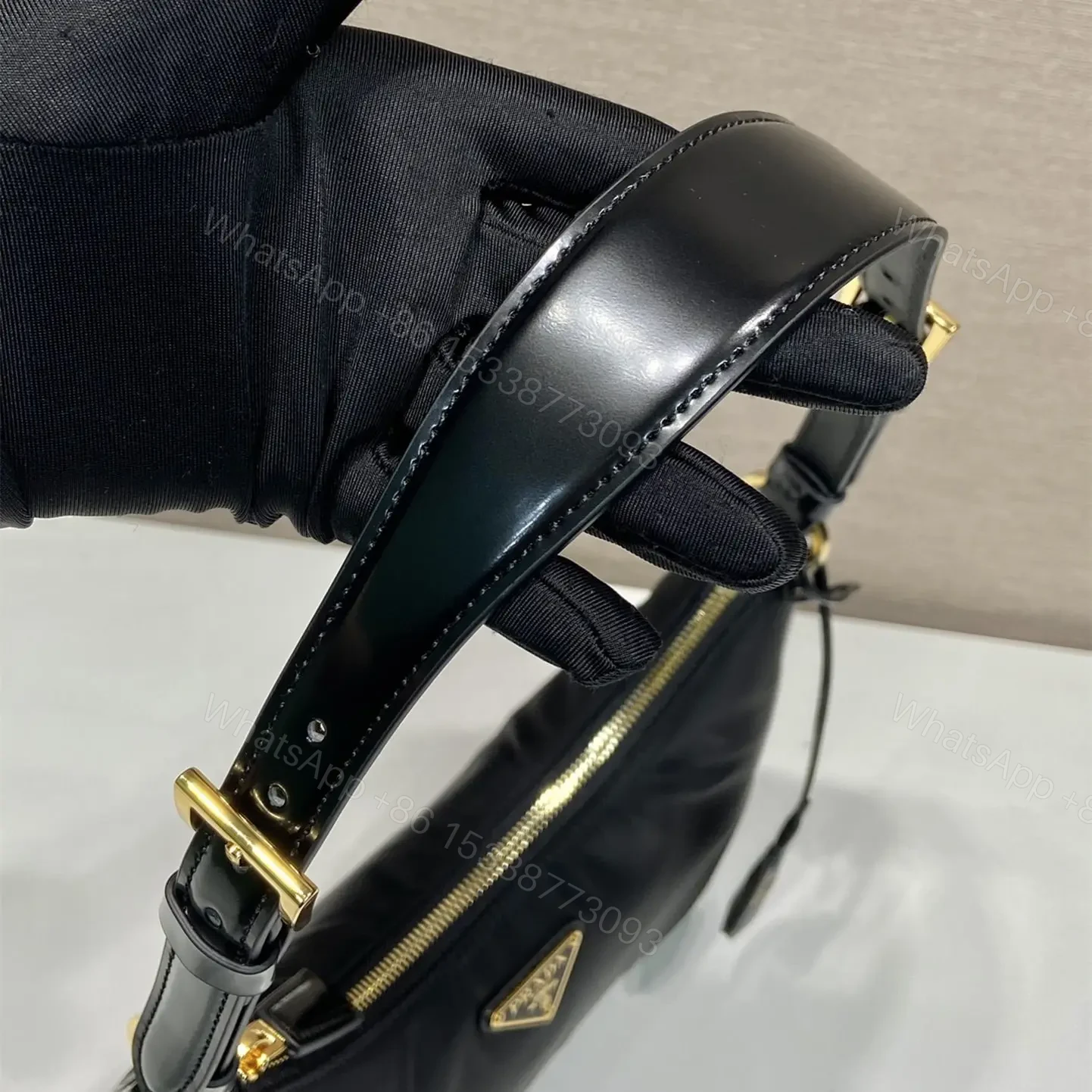 View 8 of 高仿Prada*Re-Edition系列1BC214腋下包免檢版