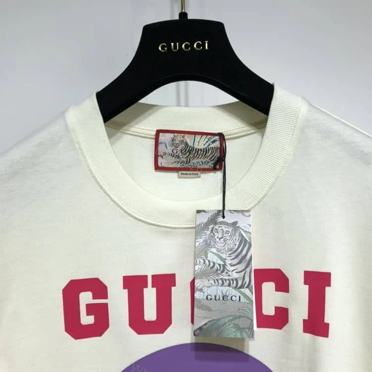 View 2 of Gucci T-shirt – GC56