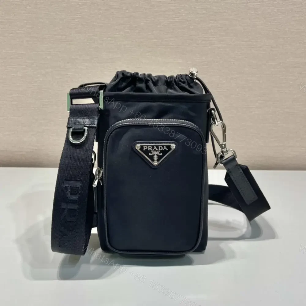 高仿Prada*Re-Edition系列2ZH155手機包免檢版 — view 1