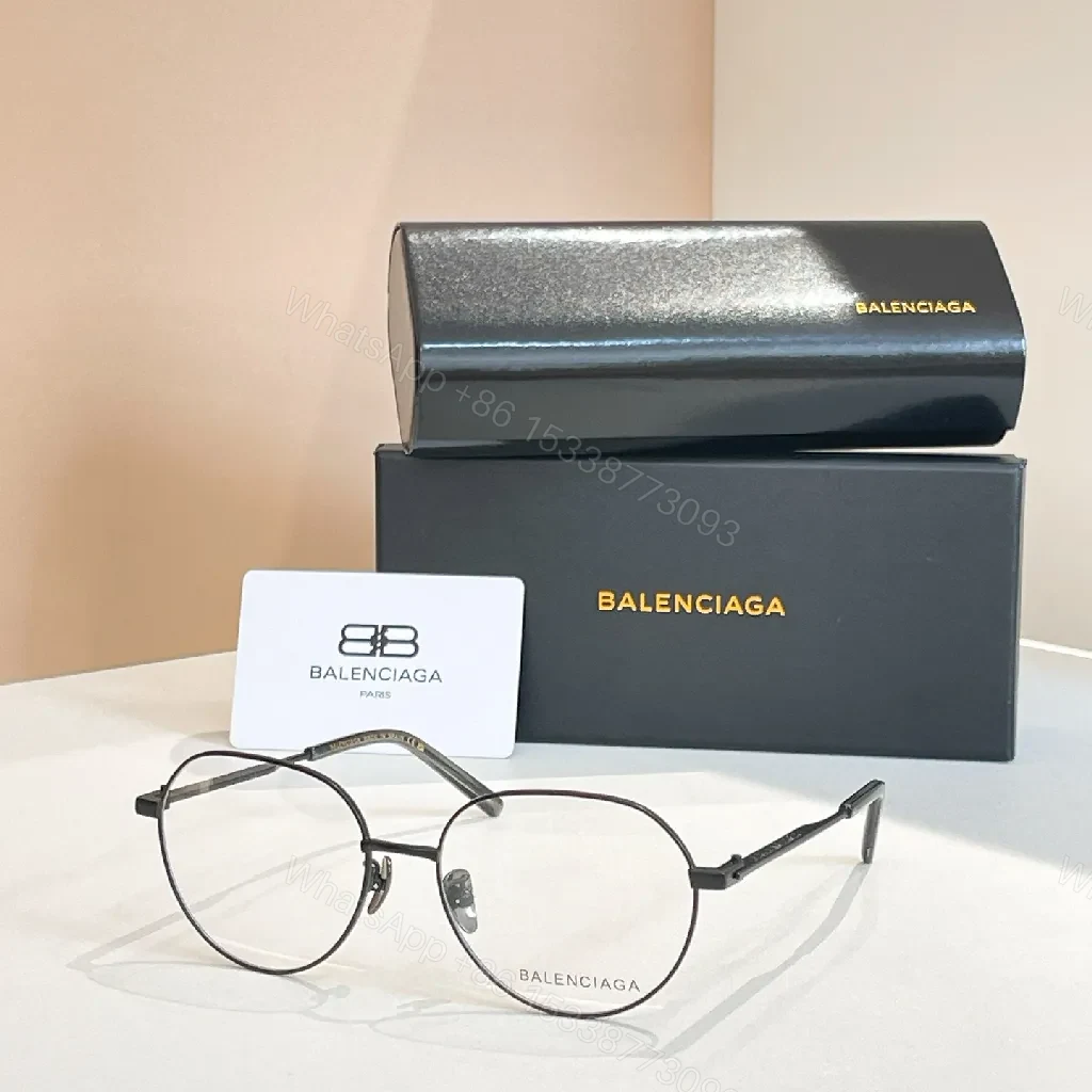 Chic Premium Metal Round Eyewear, Luxury-Style, Lightweight Frames — view 1