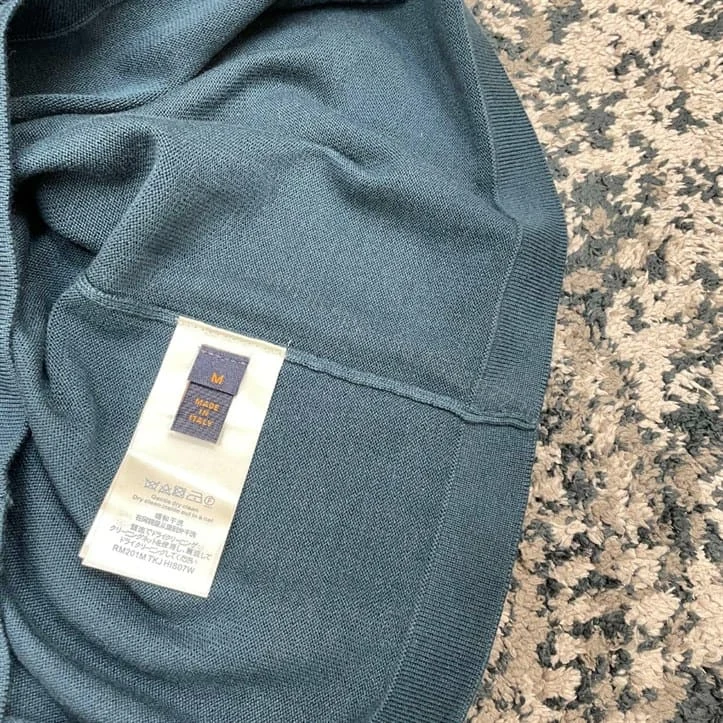 View 5 of LOUIS VUITTON T-SHIRT – LV26