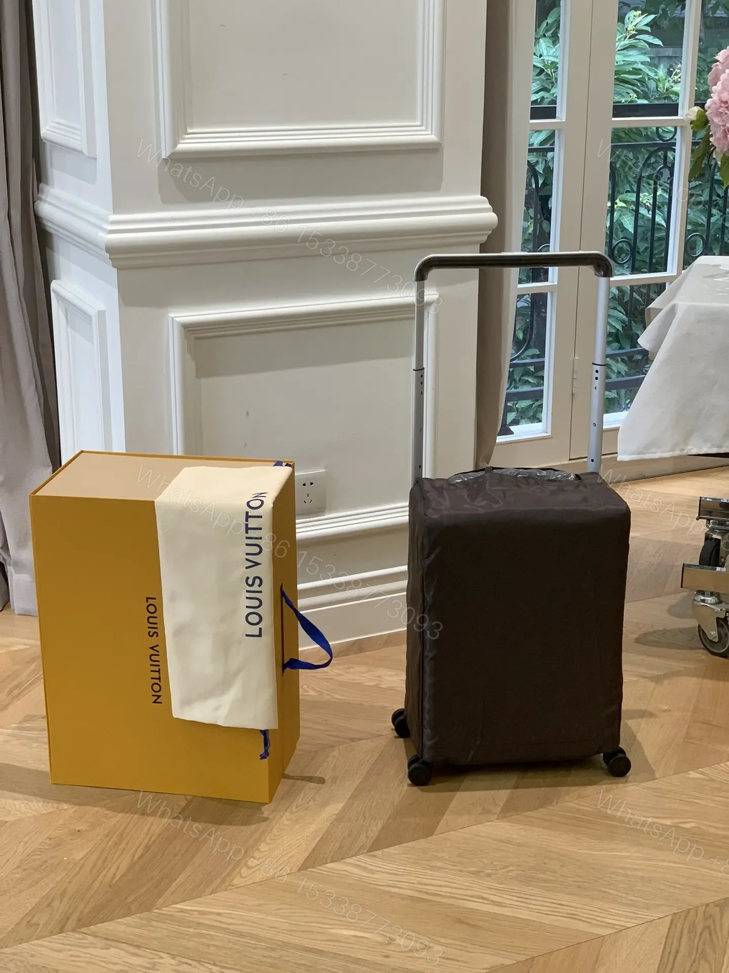 View 7 of Louis Vuitton Horizon 55 suitcase in Damier Graphite canvas