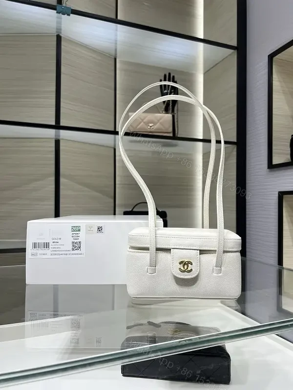 Chic Pebbled Leather Compact Handbag - Structured, Versatile, Everyday Elegance — view 1