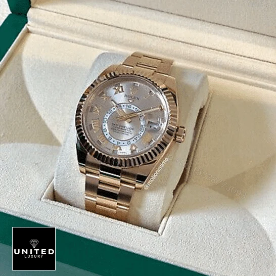 View 8 of Rolex 326935 Replica