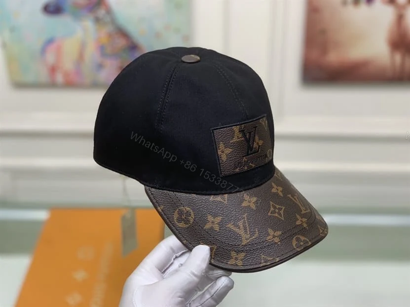 View 4 of Louis Vuitton Cap – LHC18