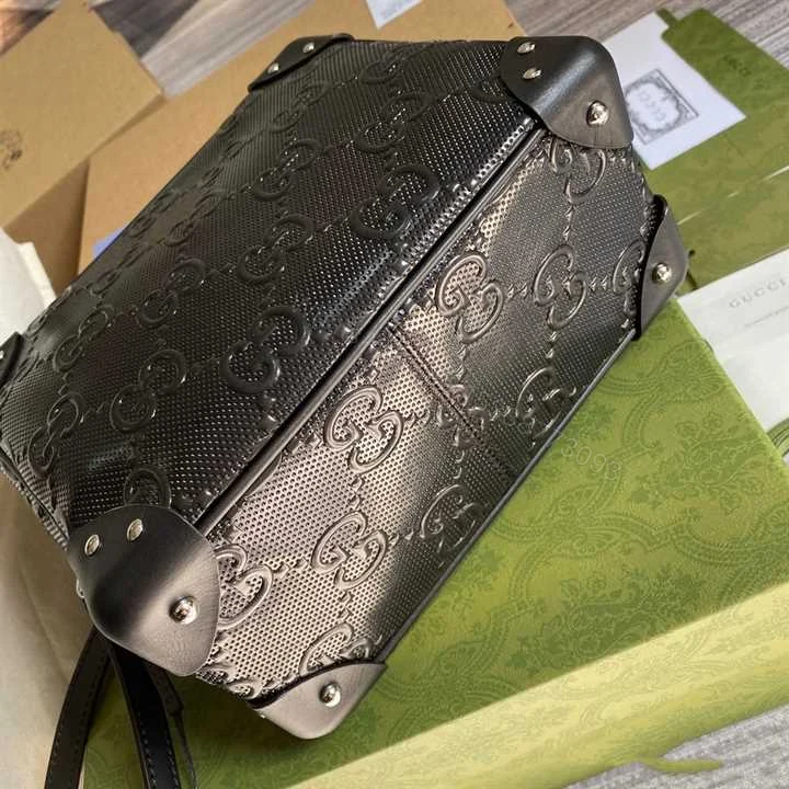 View 4 of GG EMBOSSED SHOULDER BAG IN BLACK LEATHER – GBC06
