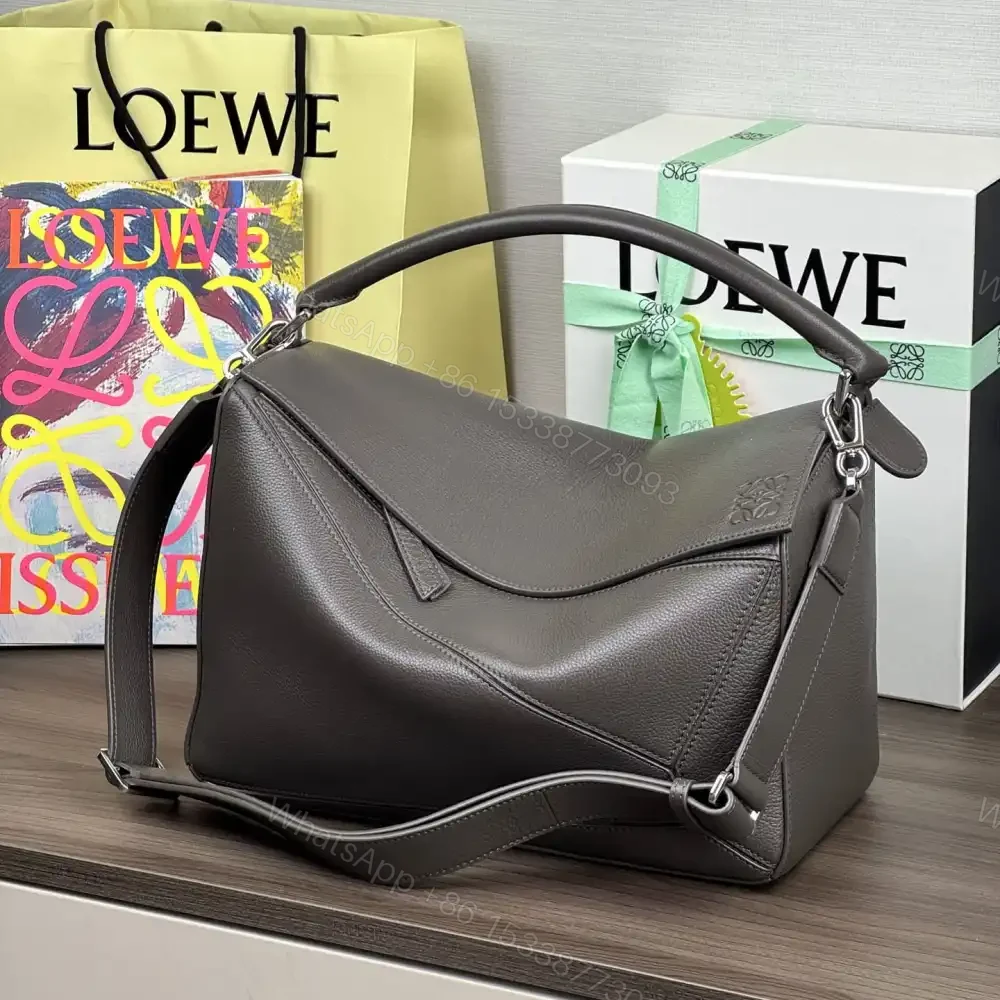 View 5 of 高仿Loewe*Puzzle系列1220小牛皮斜挎包深灰色大號免檢版