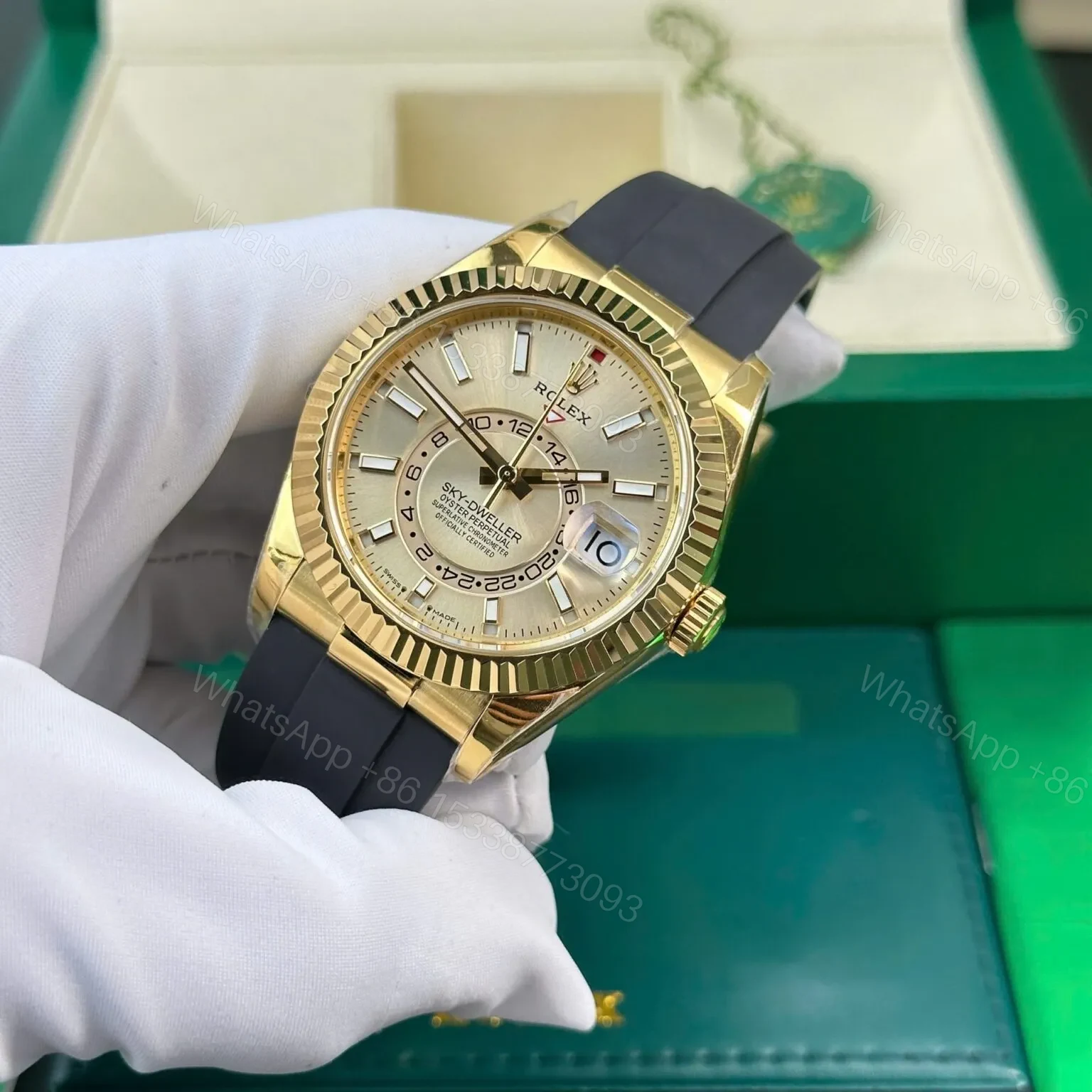 View 3 of Superclone Rolex Sky-Dweller Champagne Dial 336238