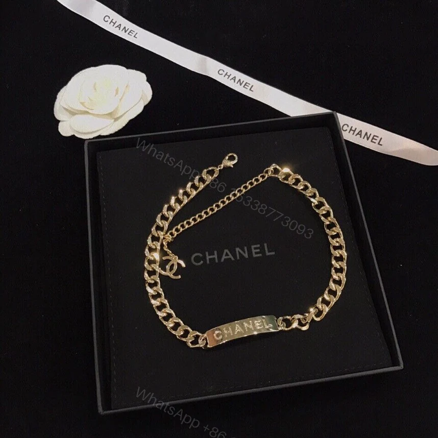EN – Lux Necklace CHL018 — view 1