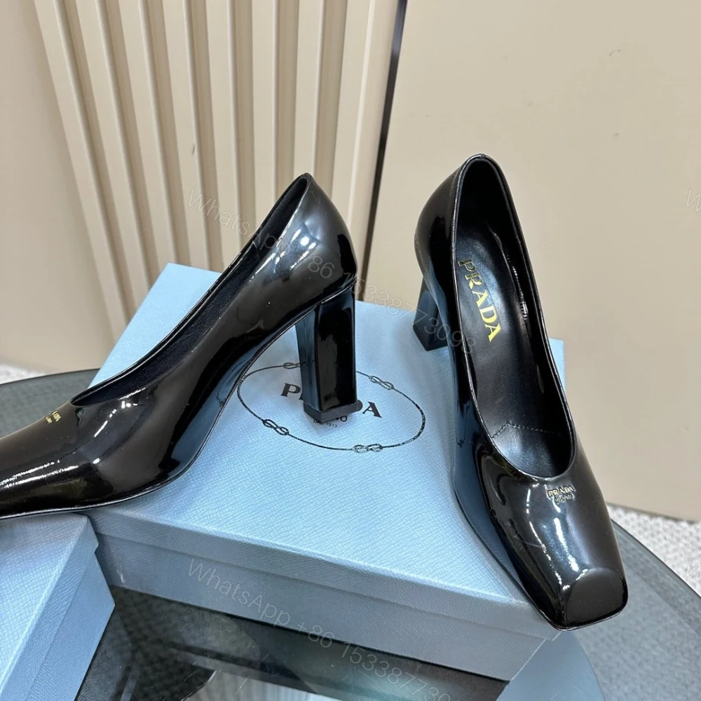 View 3 of 高仿Prada*1I837N方頭粗跟高踭鞋8.5CM漆皮黑色免檢版