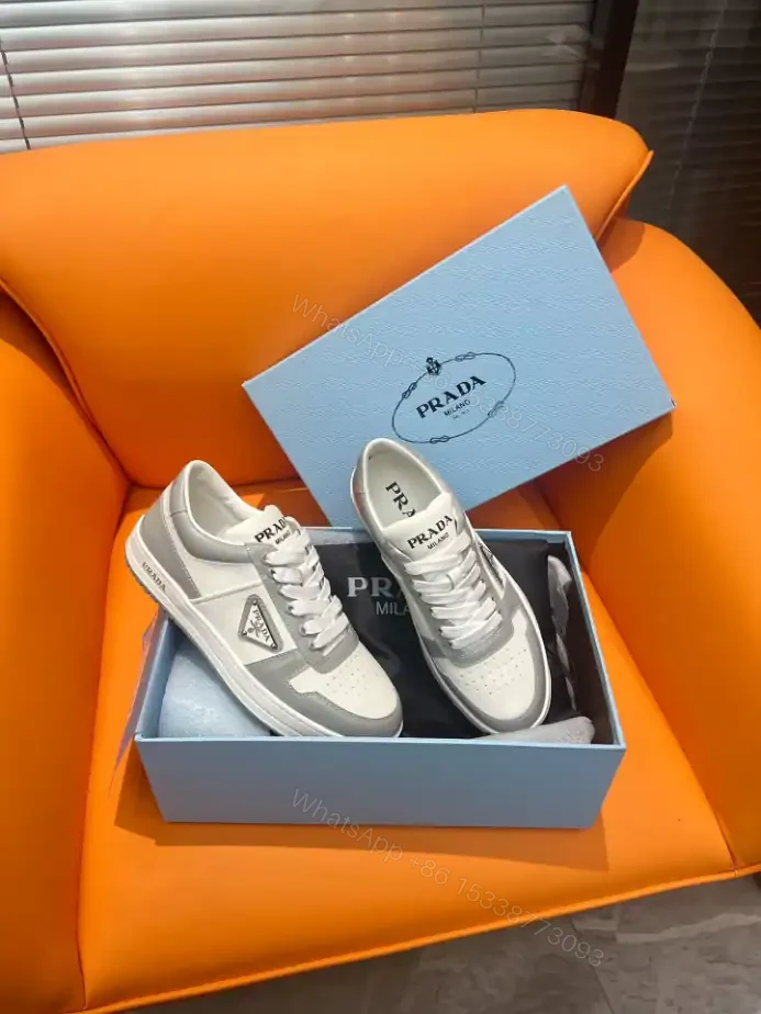 View 9 of DOWNTOWN LEATHER SNEAKERS IN WHITE AND LACQUER GRAY – PRD009