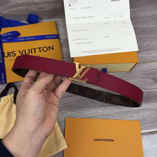 View 8 of LOUIS VUITTON LV INITIALES 30MM REVERSIBLE – B124