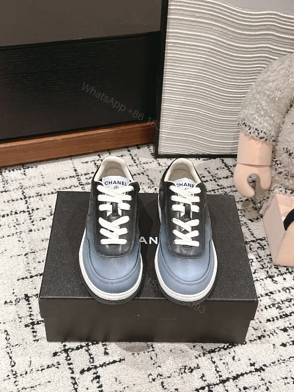 Gradient Leather Sneakers: Urbane Comfort, Polished Detail — view 1