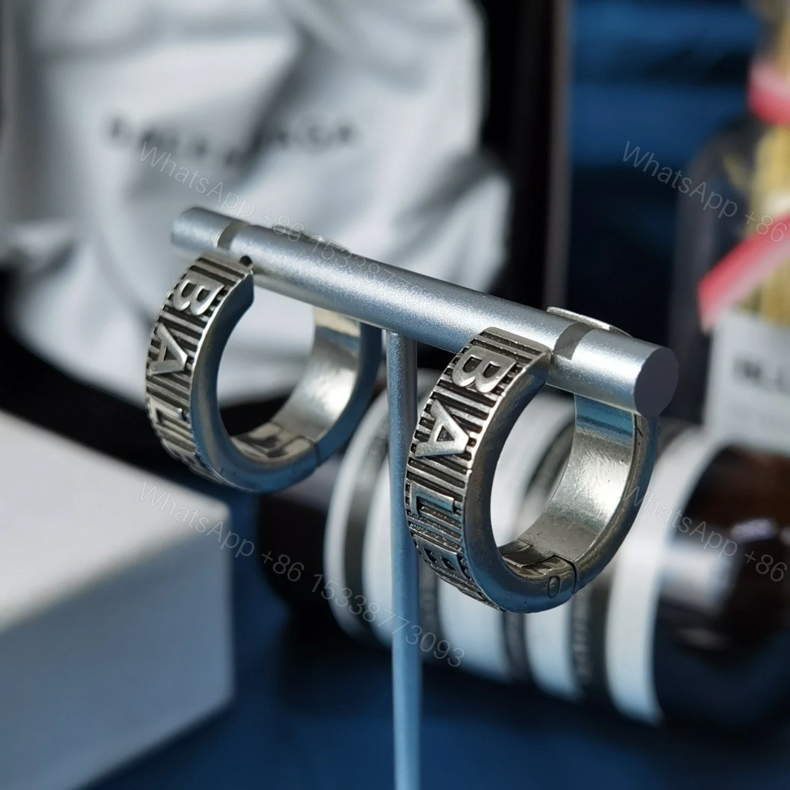 View 4 of EN – Lux Earring BAL 003