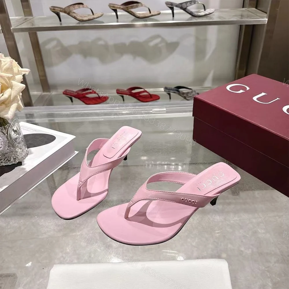 View 2 of GUCCI Women’s Vittoria thong 701980