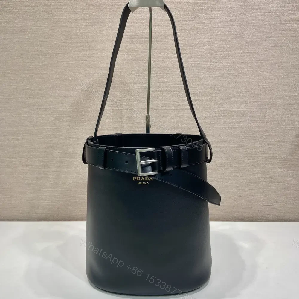 高仿Prada*Buckle系列1BE085小牛皮水桶包黑色免檢版 — view 1