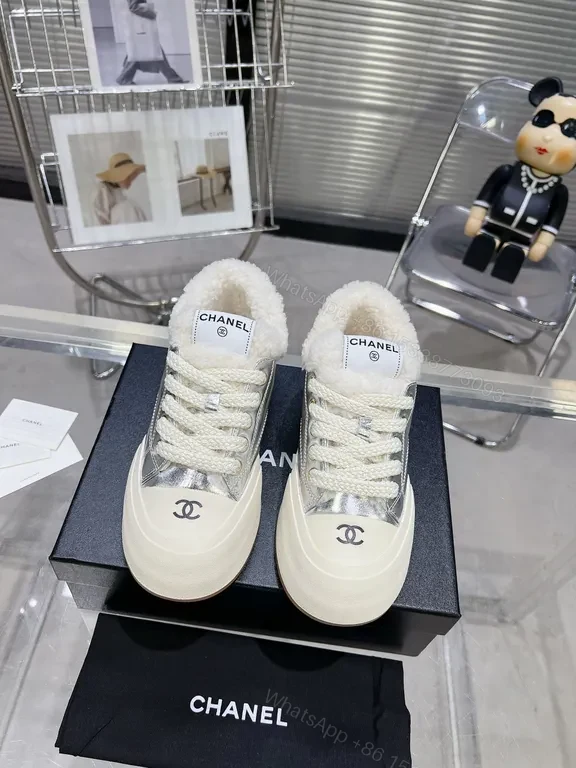 Chic Luxe High-Top Sneakers: Plush Comfort, Velvet Suede — view 1