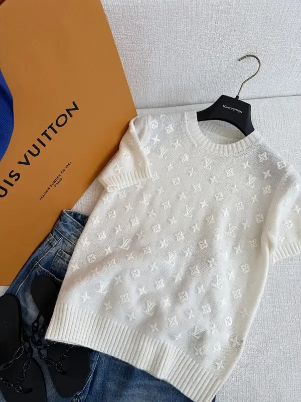 White Knit Sweater Baggy Monogram Star Pattern Crew Neck Knitwear — view 1