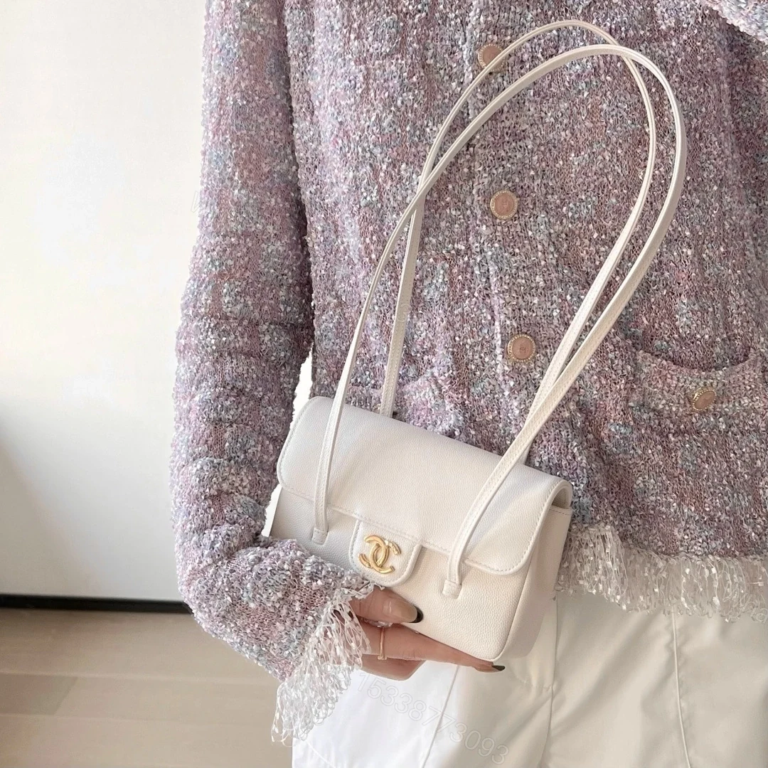 View 17 of 高仿Chanel*26P系列AP5068小牛皮單肩包白色Mini免檢版