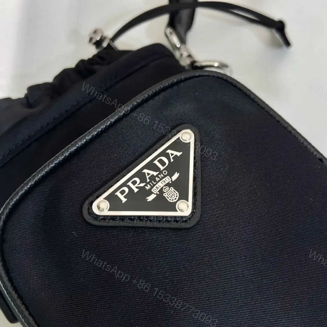 View 7 of 高仿Prada*Re-Edition系列2ZH155手機包免檢版