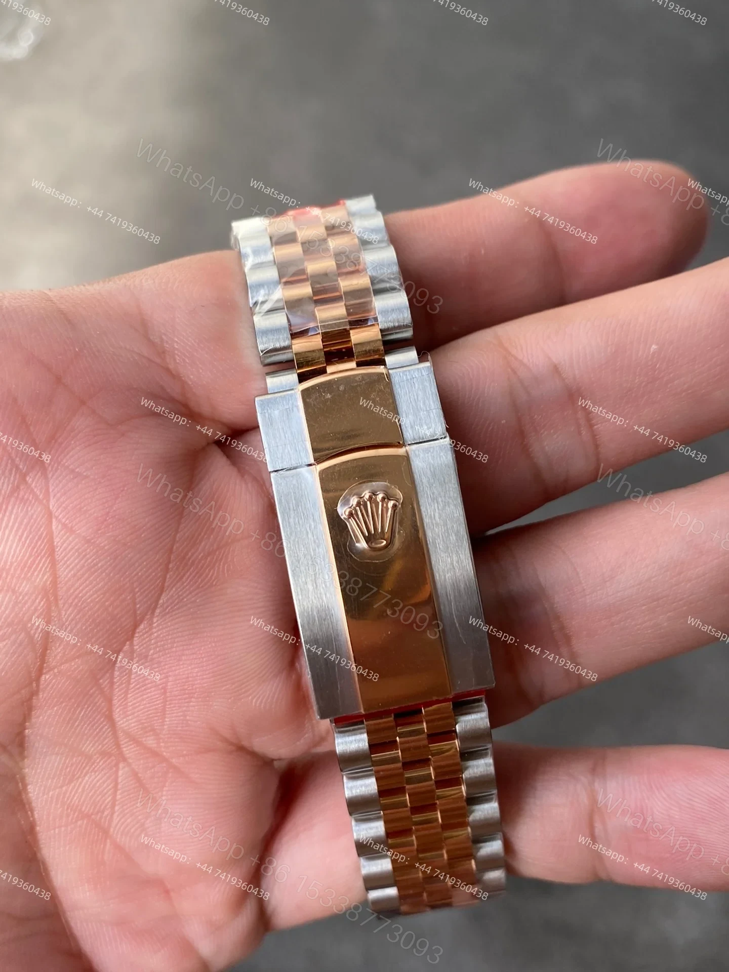 View 9 of Rolex Datejust M126231-0029 1:1 Replica Rose Gold Roman Gray Dial Jubilee 36MM 3235 Movement Super Clone Watch