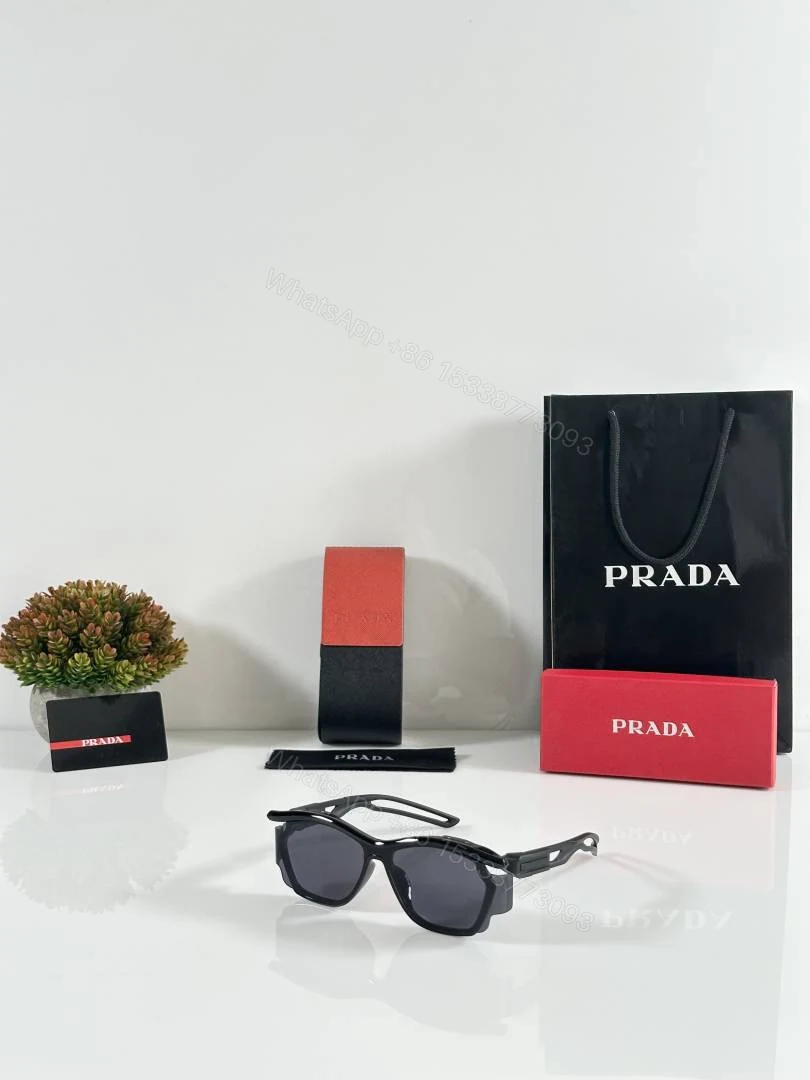 First Copy Prada 8899 Black Sunglasses — view 1