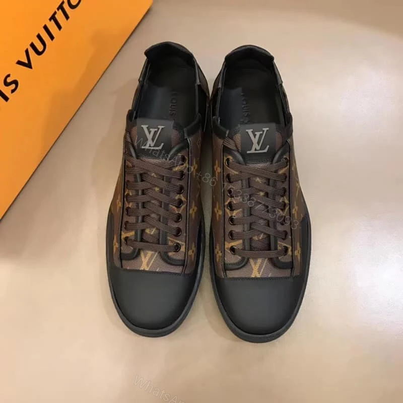 View 3 of LOUIS VUITTON SNEAKERS SLALOM BASKETS – LV15
