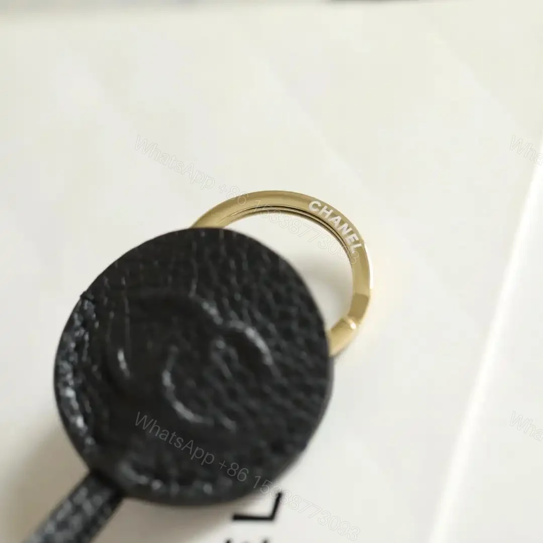 View 13 of 高仿Chanel*26S系列AS6289粒面小牛皮單肩包黑色大號免檢版
