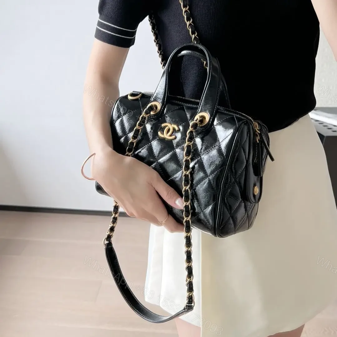 View 24 of 高仿Chanel*25A系列AS5578保齡球手提包黑色小號免檢版