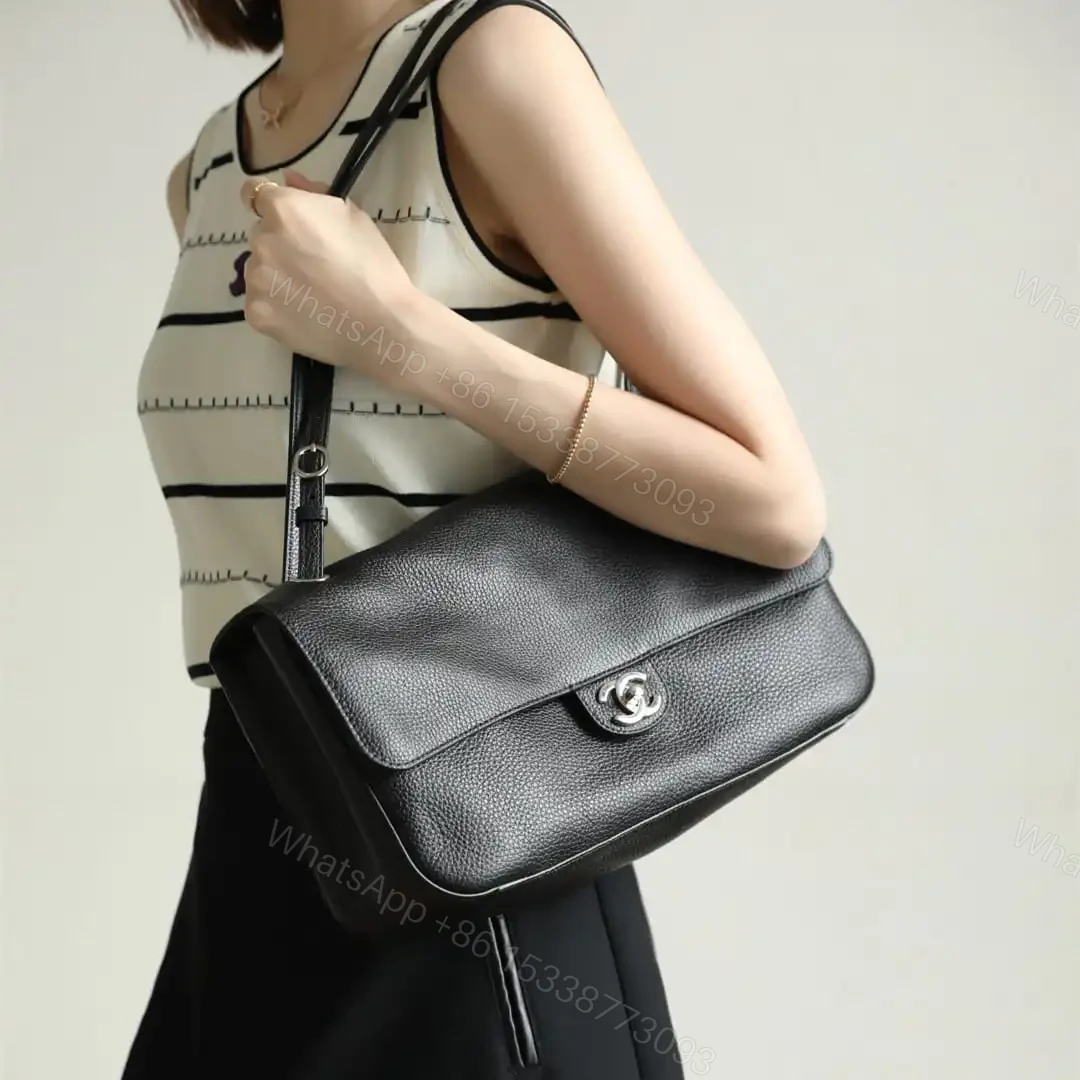 View 26 of 高仿Chanel*26S系列AS6231粒面小牛皮翻蓋包黑色大號免檢版