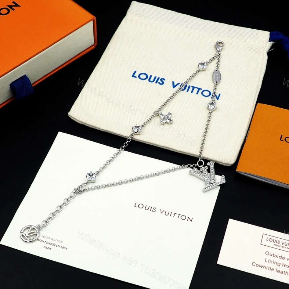 View 5 of LOUIS VUITTON LADY LV BRACELET PALLADIUM M1378A