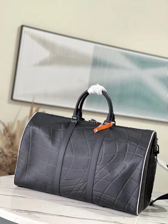 View 9 of Graphite Quilted Messenger: Luxe Everyday Carry Bag