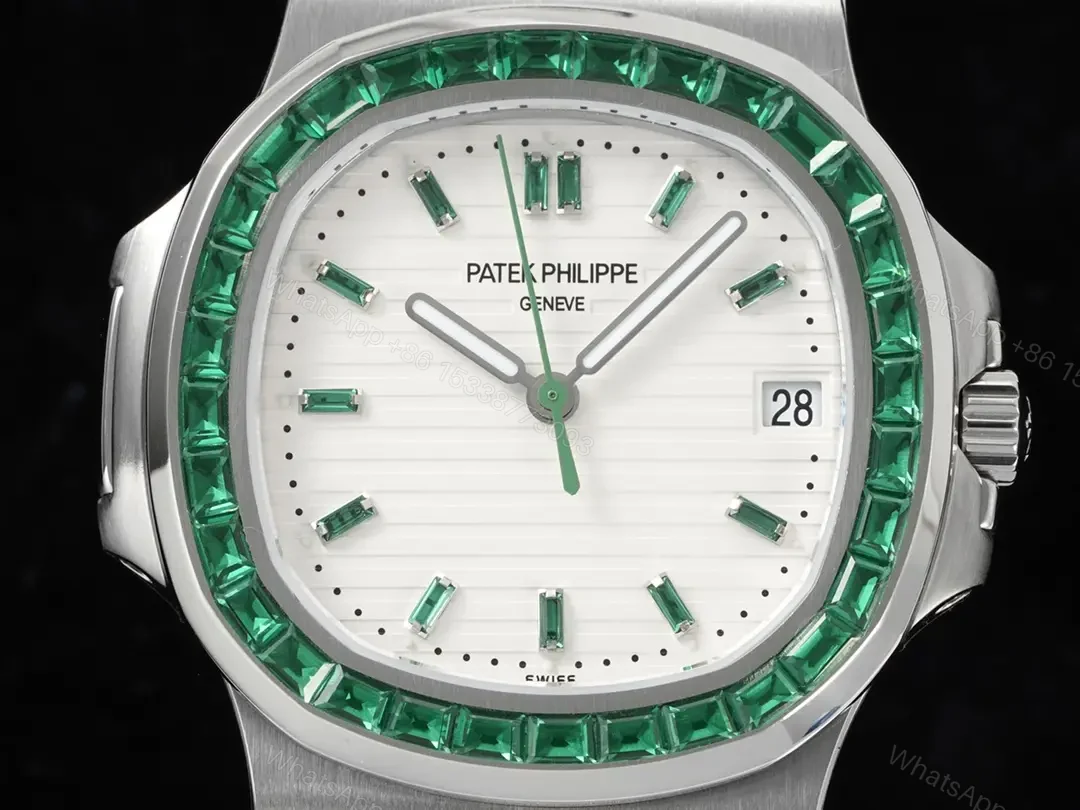 Patek Philippe Nautilus 5711 Platinum – Emerald White Dial 5711/113P-001 — view 1