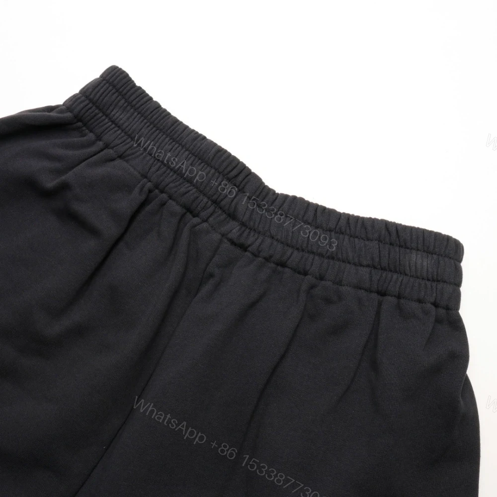 View 4 of 高仿Balenciaga聯名UnderArmour系列SS25款短褲黑色