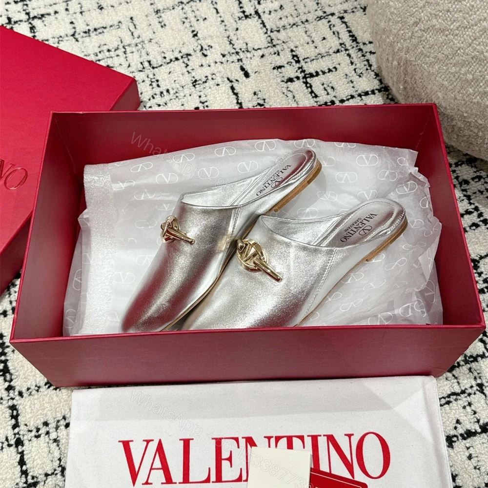 View 5 of 高仿Valentino*4W2S0IQ簡約包頭拖鞋漆皮銀色免檢版