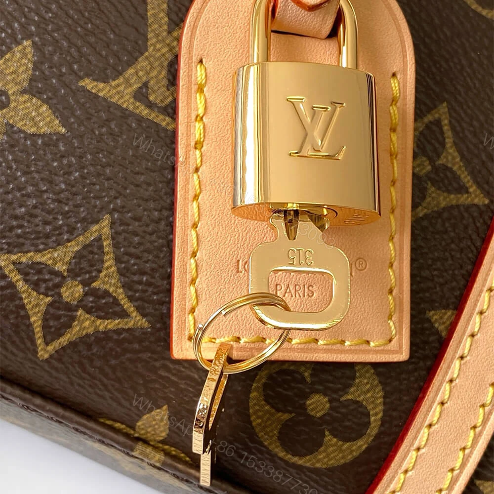 View 6 of LV Hang On
