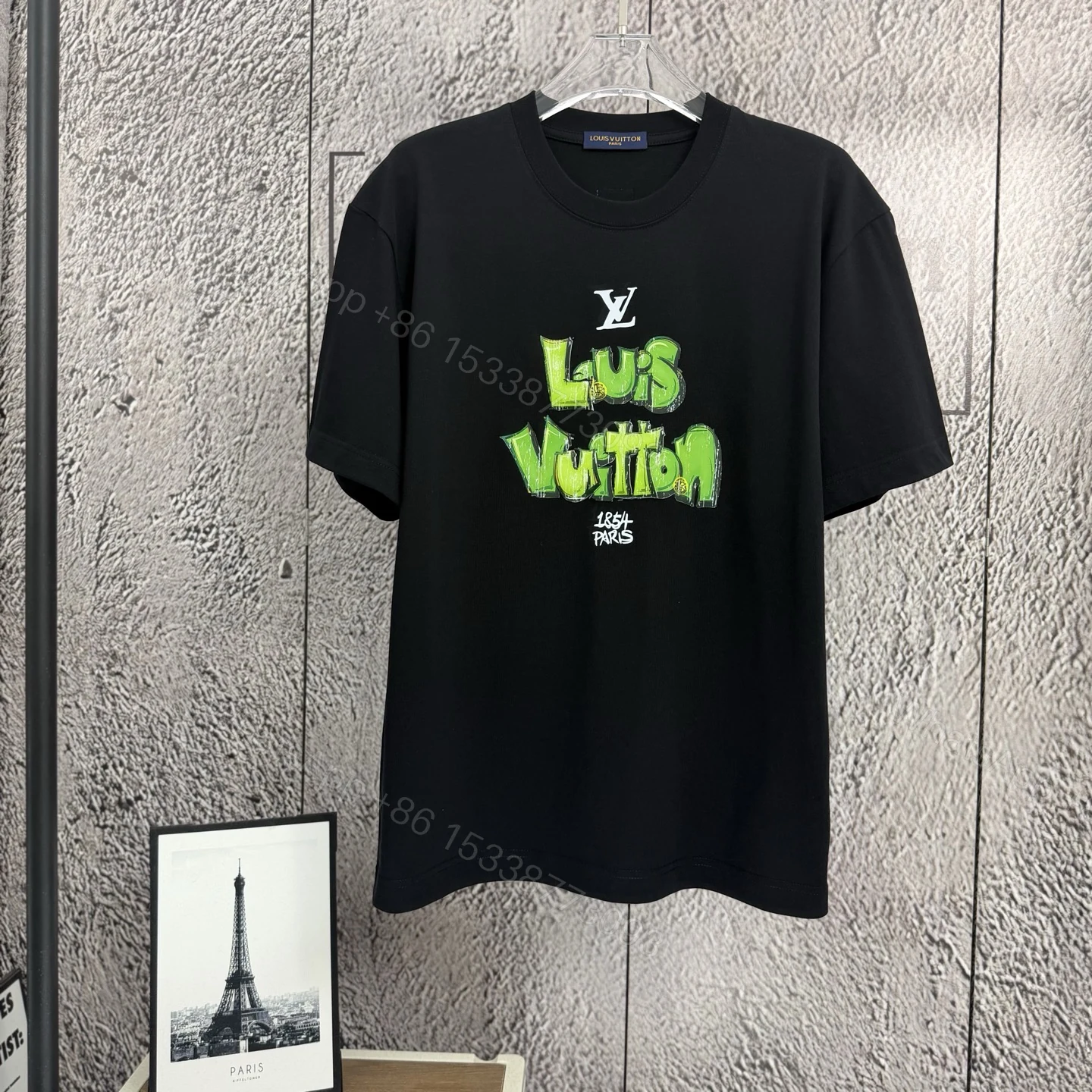 LV A貨 男款 塗鴉字母印花短袖T恤 潮流街頭款 — view 1