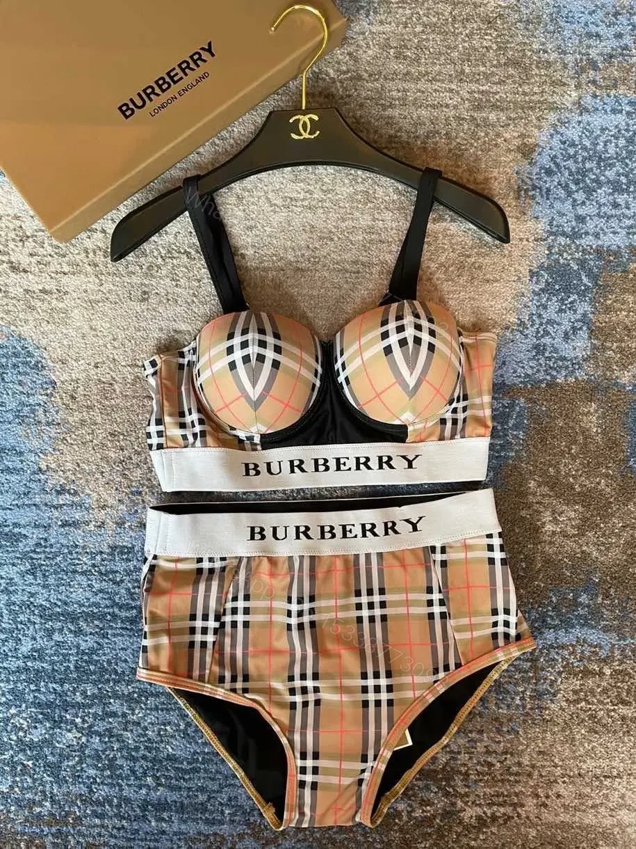 BURBERRY — view 1
